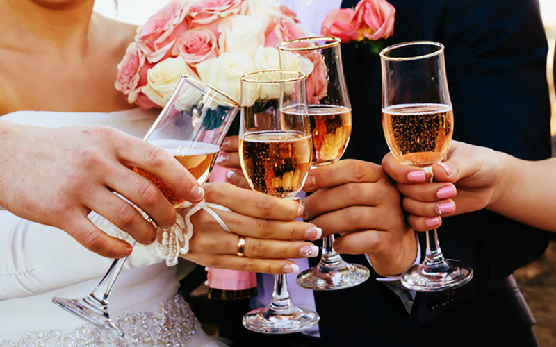 「シャンパンで乾杯！」の素敵なお話