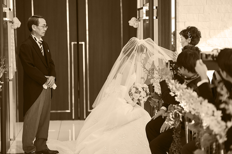 子育ての卒業式「ベールダウン」の意味